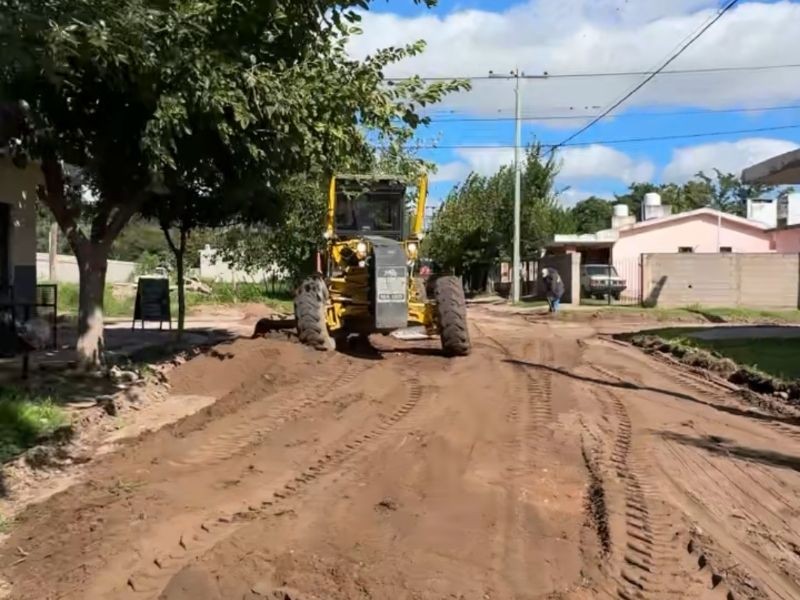 Avanzan los trabajos de mantenimiento y reparación de calles